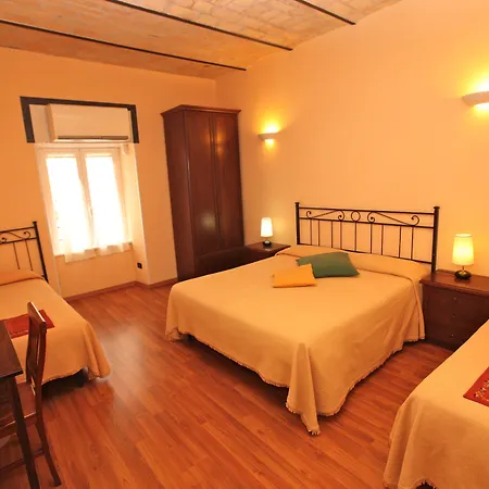 מלון A Ca Degli Equi 2*